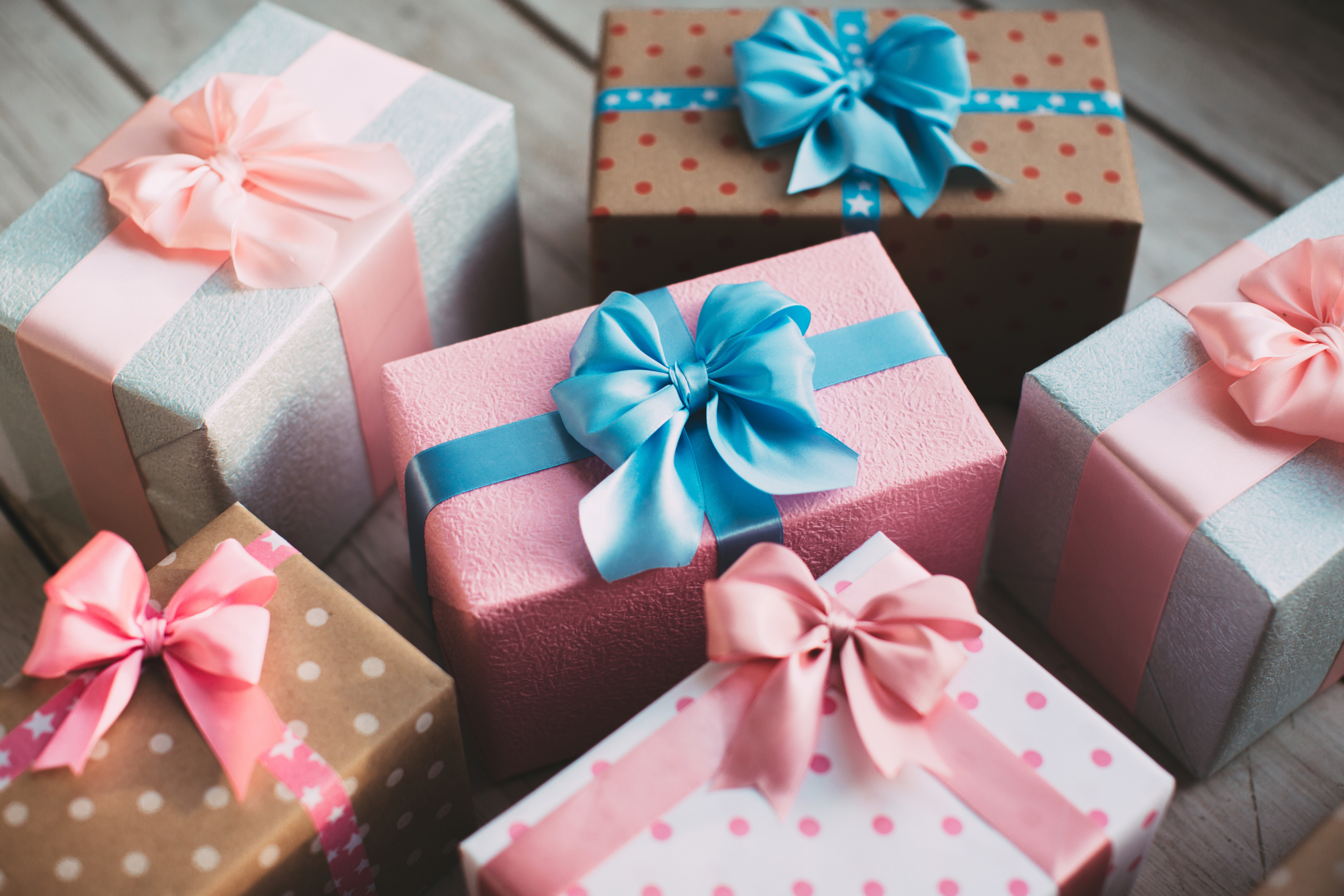 Giving gifts boosts happiness if we avoid the holiday stress. Here's how :  Shots - Health News : NPR